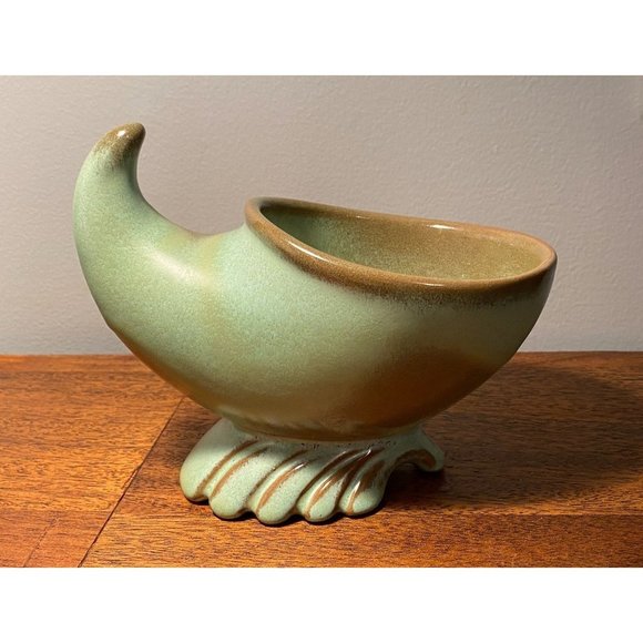 Beautiful Prairie Green and Brown Cornucopia Frankoma 575 -  6.25" x 4" x 4" - Picture 3 of 8